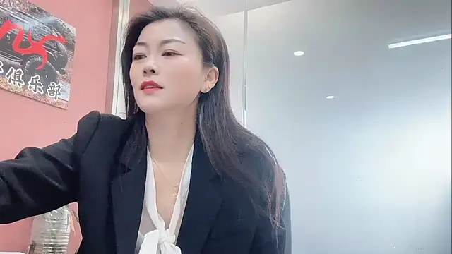 Snapshot of QianF-666 chatting on 03-03-26, 02:18 QianF-666 online show from 03-03-26, 02:18