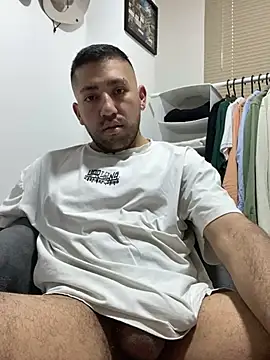 JuanZapata33 online show from 02-19-25, 08:10