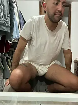 JuanZapata33 online show from 03-20-25, 12:19