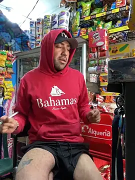 Snapshot of JuanZapata33 chatting on 03-02-26, 10:16 JuanZapata33 online show from 03-02-26, 10:16