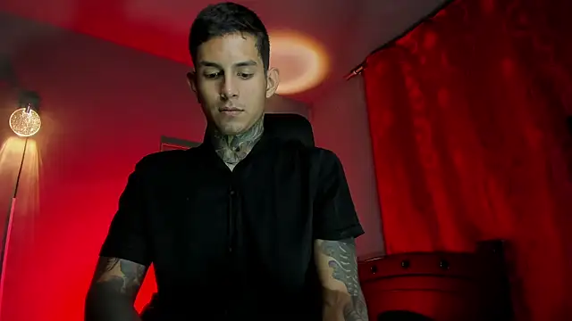 Travistanner 28 online show from 03-13-26, 12:39