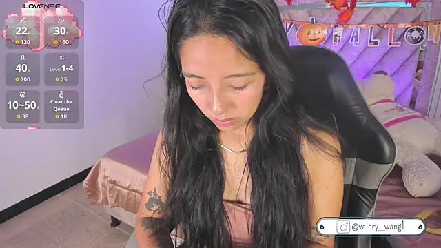 Valery wang online show from 10-29-25, 11:56