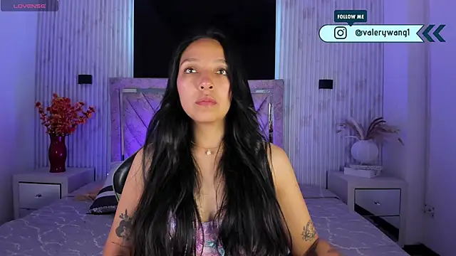 Valery wang online show from 12-02-25, 11:48