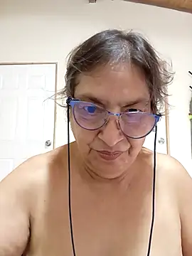 florecita69 online show from 10-27-25, 02:21