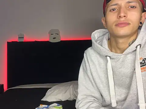 stivent777 online show from 02-25-25, 06:58