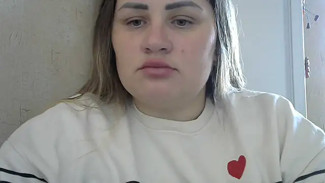 Snapshot of Honeydew-Waves chatting on 11-19-25, 07:19 Honeydew-Waves online show from 11-19-25, 07:19