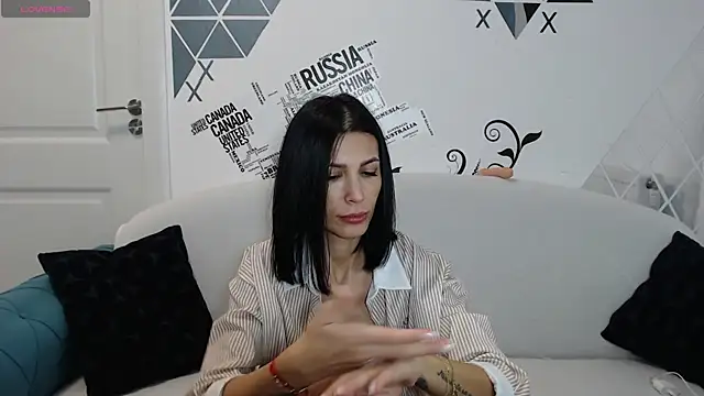 Snapshot of -jennyX0 chatting on 02-04-25, 12:33 -jennyX0 online show from 02-04-25, 12:33