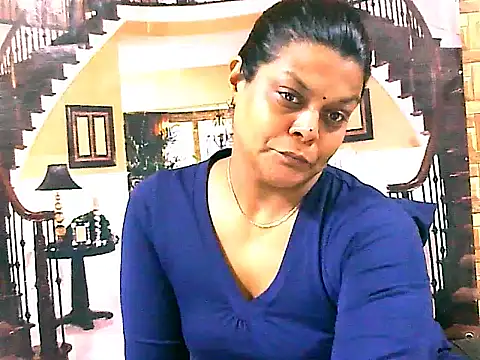 Snapshot of indianCherryPie chatting on 09-23-25, 05:43 indianCherryPie online show from 09-23-25, 05:43