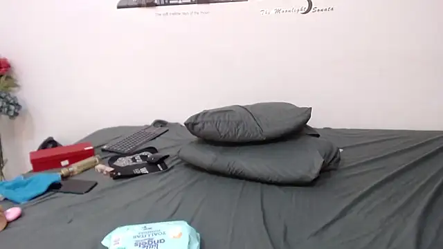 Snapshot of brendamaz chatting on 02-09-25, 04:50 brendamaz online show from 02-09-25, 04:50