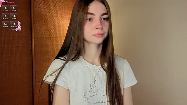 MaryJacksoon online show from 10-28-25, 07:45