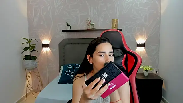 angelica dymond online show from 03-18-25, 12:14