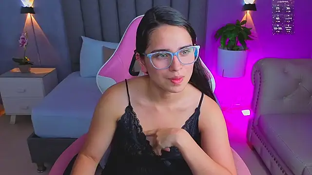 angelica dymond online show from 11-19-25, 07:03