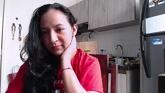 Snapshot of mariamulata chatting on 07-14-26, 05:51 mariamulata online show from 07-14-26, 05:51