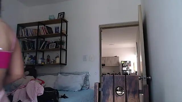 Snapshot of mariamulata chatting on 07-17-26, 04:56 mariamulata online show from 07-17-26, 04:56