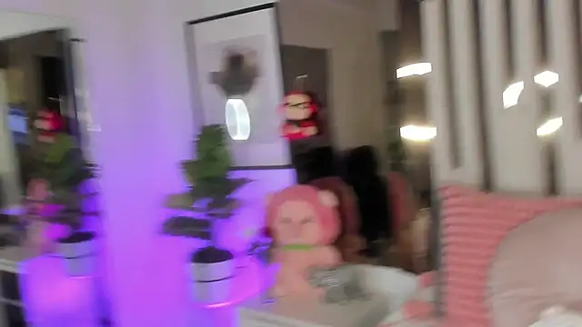 Kitty Eliffe online show from 10-02-25, 09:33