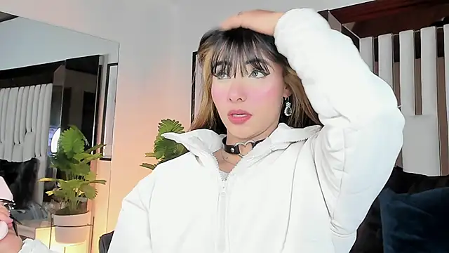 Snapshot of Kitty_Eliffe chatting on 04-28-26, 02:27 Kitty Eliffe online show from 04-28-26, 02:27