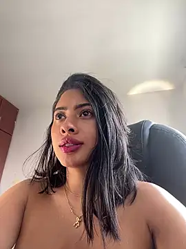 AlessaPears online show from 01-08-25, 02:25