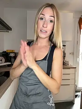 lola tentatiion online show from 09-18-25, 07:21