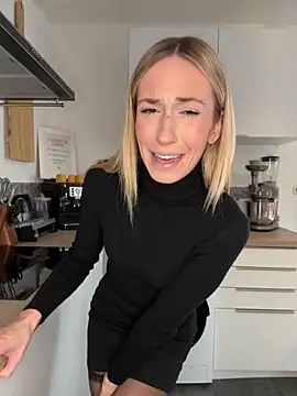 lola tentatiion online show from 10-09-25, 07:17