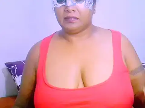 Snapshot of Mysterylady143 chatting on 01-01-25, 09:41 Mysterylady143 online show from 01-01-25, 09:41