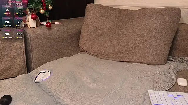 Snapshot of _neli chatting on 12-25-24, 10:27 neli online show from 12-25-24, 10:27