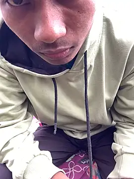 Snapshot of ShroveRising chatting on 03-05-25, 07:16 ShroveRising online show from 03-05-25, 07:16