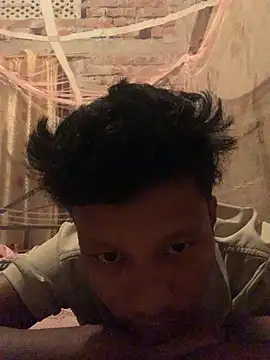 Snapshot of ShroveRising chatting on 10-11-25, 03:54 ShroveRising online show from 10-11-25, 03:54