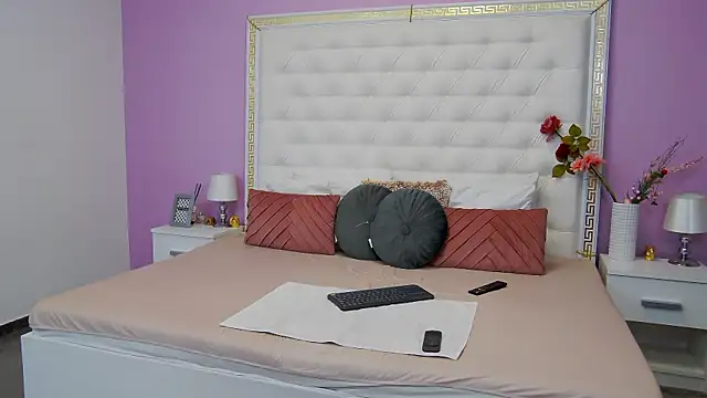 Lenna Paul online show from 02-07-25, 02:50