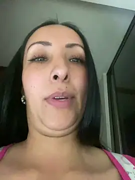 yaralyminjo2 online show from 01-22-25, 11:53