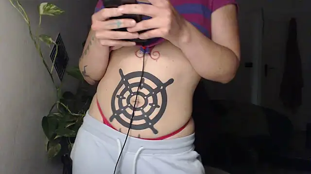 kinkyspirali online show from 10-24-25, 07:54