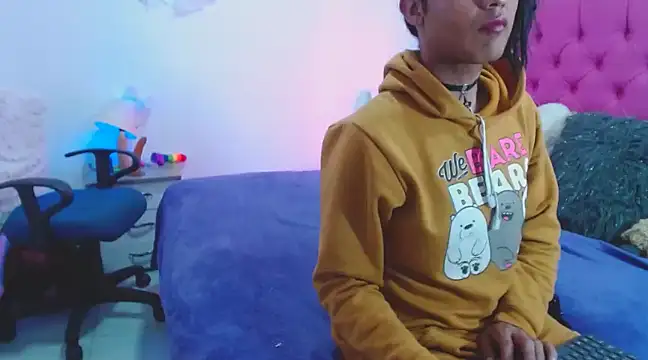 AlexaFontana online show from 03-12-25, 09:44