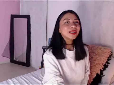 selene gils online show from 11-25-25, 04:45