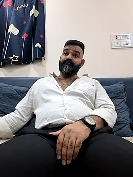 Snapshot of Fun_Guuy chatting on 07-19-26, 02:48 Fun Guuy online show from 07-19-26, 02:48