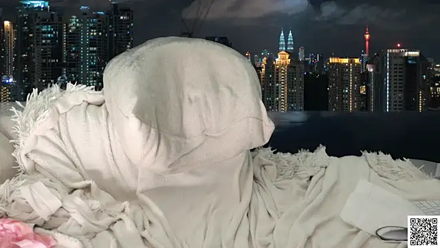 Snapshot of Lexi_hugges chatting on 10-24-25, 05:04 Lexi hugges online show from 10-24-25, 05:04