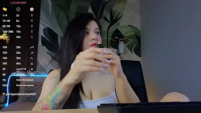 Jenna Adams  online show from 01-08-25, 04:12