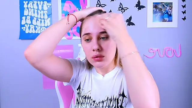 MiaMilas online show from 12-10-24, 04:24