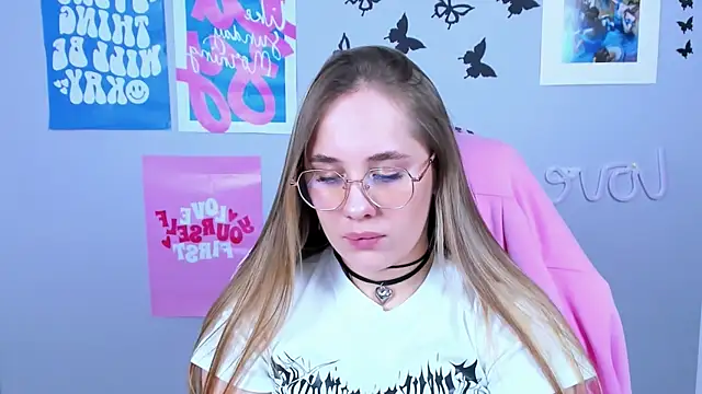 MiaMilas online show from 01-29-25, 11:51