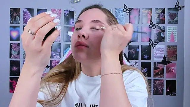 MiaMilas online show from 02-11-25, 09:42