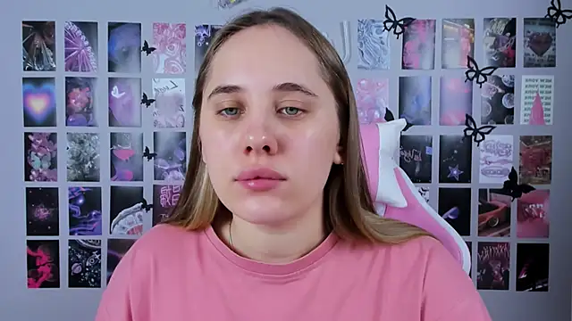 MiaMilas online show from 02-14-25, 07:17