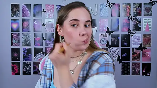 MiaMilas online show from 02-20-25, 08:17