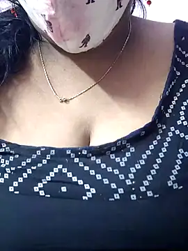 mallu-sumi online show from 11-22-25, 05:12