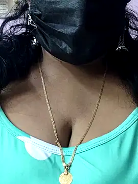 mallu-sumi online show from 03-18-26, 03:31