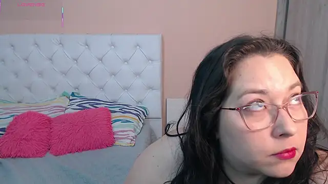 May Carlier online show from 12-01-25, 03:11