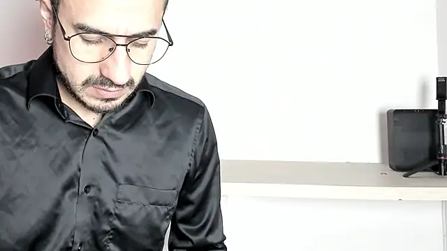 Snapshot of pablo-rincon95 chatting on 12-31-24, 02:03 pablo-rincon95 online show from 12-31-24, 02:03