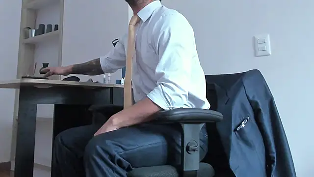 Snapshot of pablo-rincon95 chatting on 02-21-25, 02:16 pablo-rincon95 online show from 02-21-25, 02:16