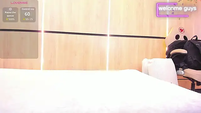 adela chase online show from 09-26-25, 02:48