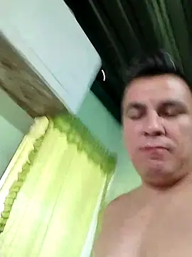 Snapshot of caramelodechile chatting on 05-24-26, 03:28 caramelodechile online show from 05-24-26, 03:28