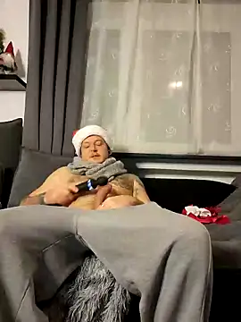 JanyXclusive online show from 12-15-24, 03:24