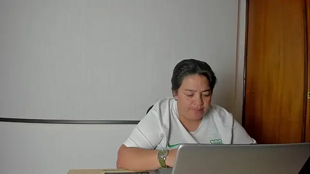 Snapshot of MELODYFANTASY chatting on 12-05-24, 04:44 MELODYFANTASY online show from 12-05-24, 04:44