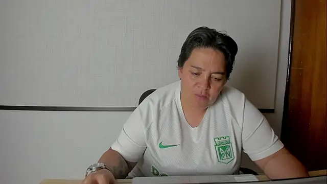 Snapshot of MELODYFANTASY chatting on 12-05-24, 07:49 MELODYFANTASY online show from 12-05-24, 07:49